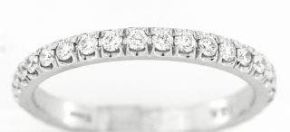 14 KARAT WHITE GOLD DIAMOND ETERNITY BAND